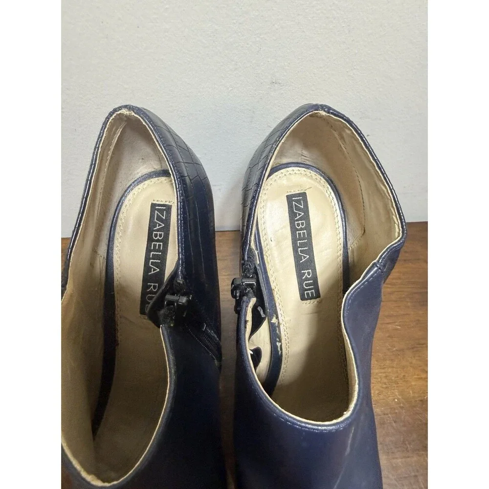 Izabella Rue Bootie High Heel  Stiletto Size 8M Navy Blue Old Money Lux Classy